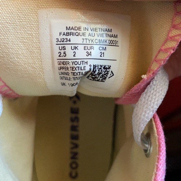 Pink high top converse 💗 - Picture 3 of 4